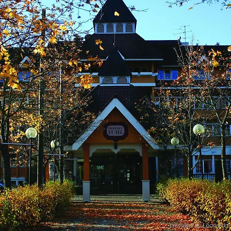 斯堪迪瓦尔德莱斯度假村 4*