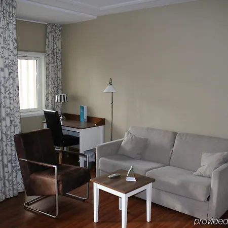 斯堪迪瓦尔德莱斯度假村 度假村 法格纳斯